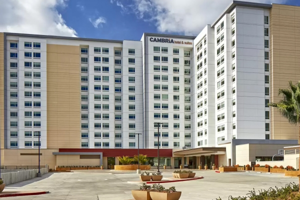 Cambria Hotel Anaheim Resort